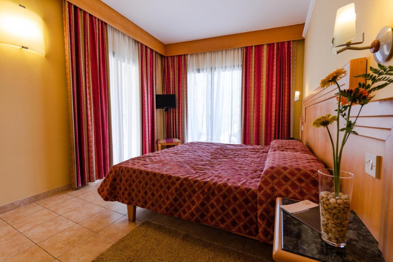 Hotel San Andrea Ксленди Екстериор снимка